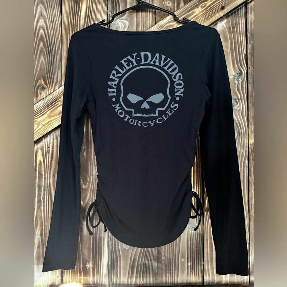 Harley-Davidson Women's Willie G Skull Tie Notch Neck Knit Top in black